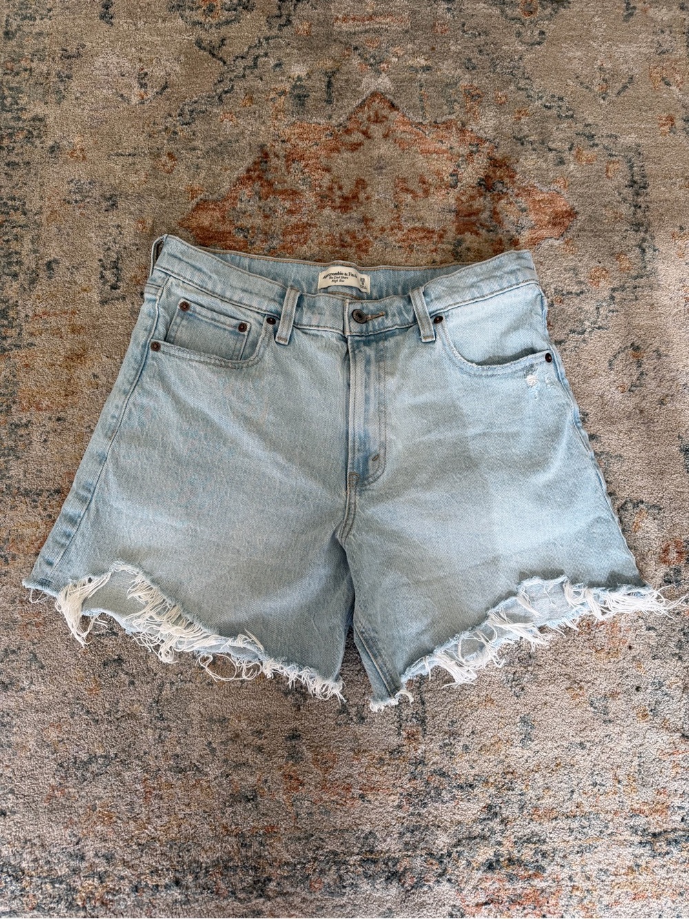 Abercrombie high rise Dad Short